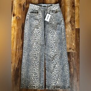 Disclosure size 9 baggy jeans